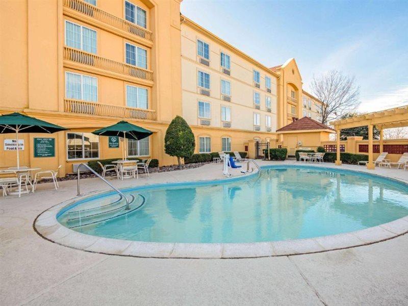 La Quinta By Wyndham Sherman Exterior photo
